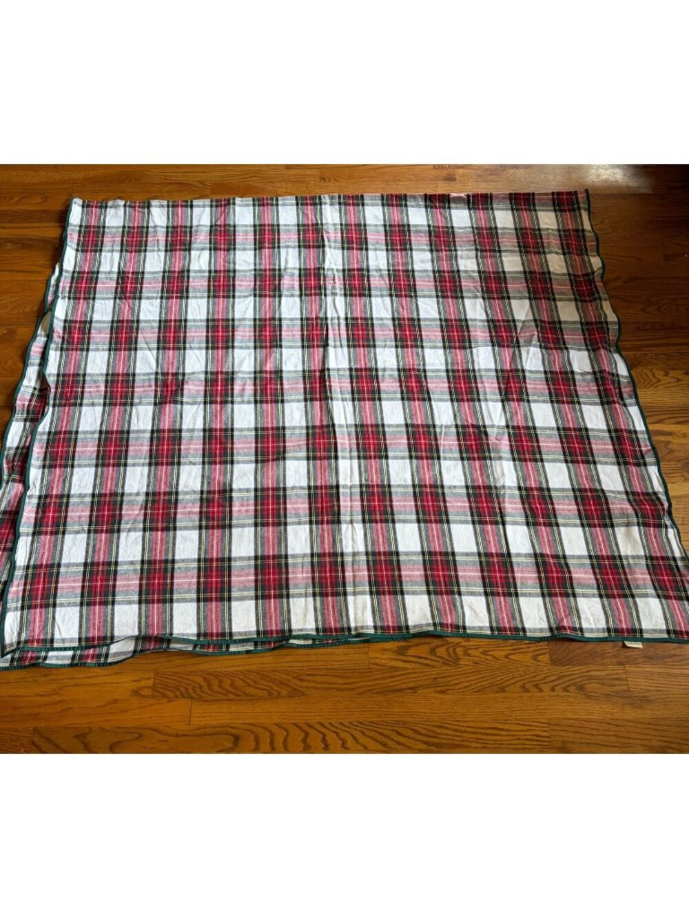 Williams Sonoma Marth Stewart Tartan Plaid Linen Cotton Table Cloth 70" x 126" H